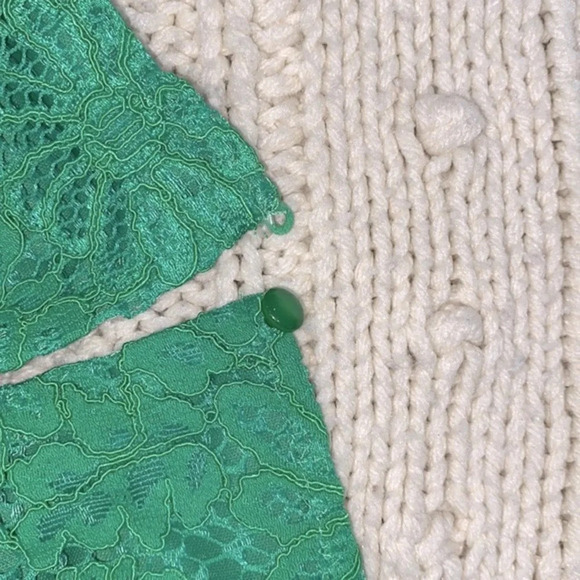 Nanette Lepore green lace top size xsmall - Picture 5 of 9